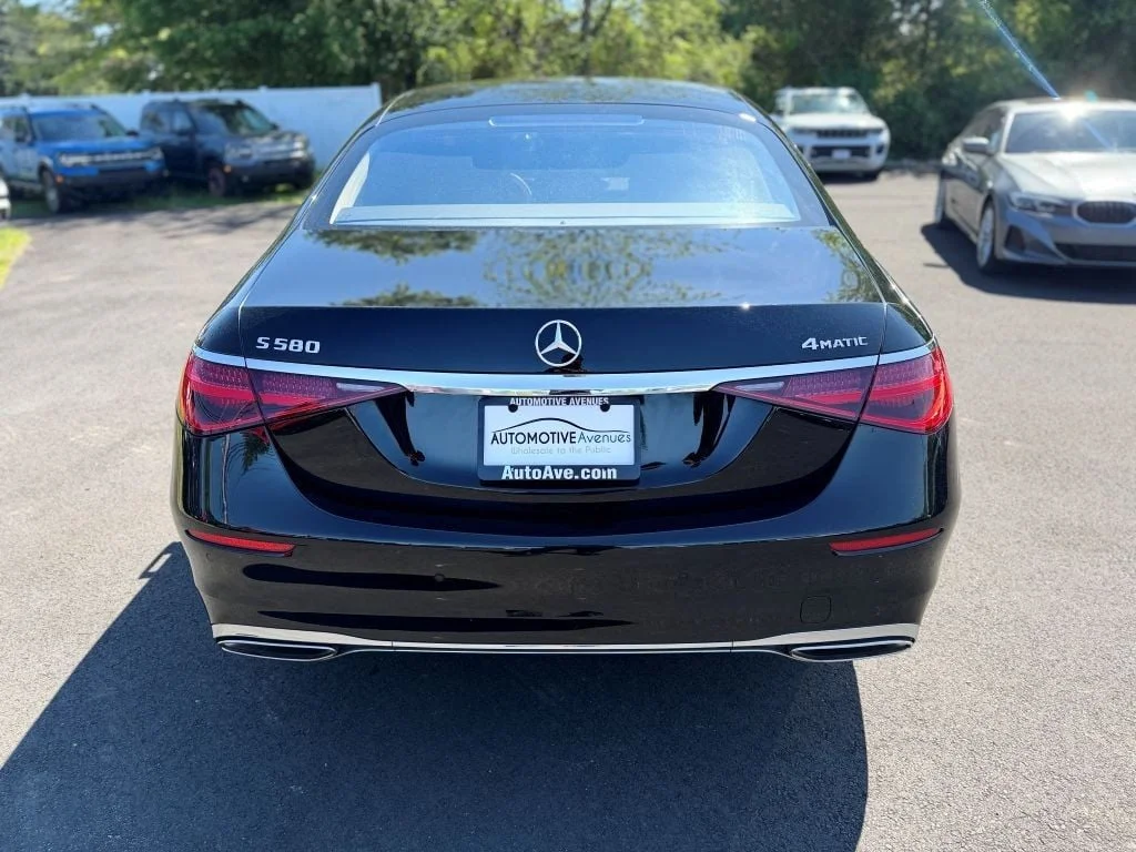 Used 2023 Black Mercedes-Benz S 580 4MATIC® Sedan with Warmth & Comfort Package image 4