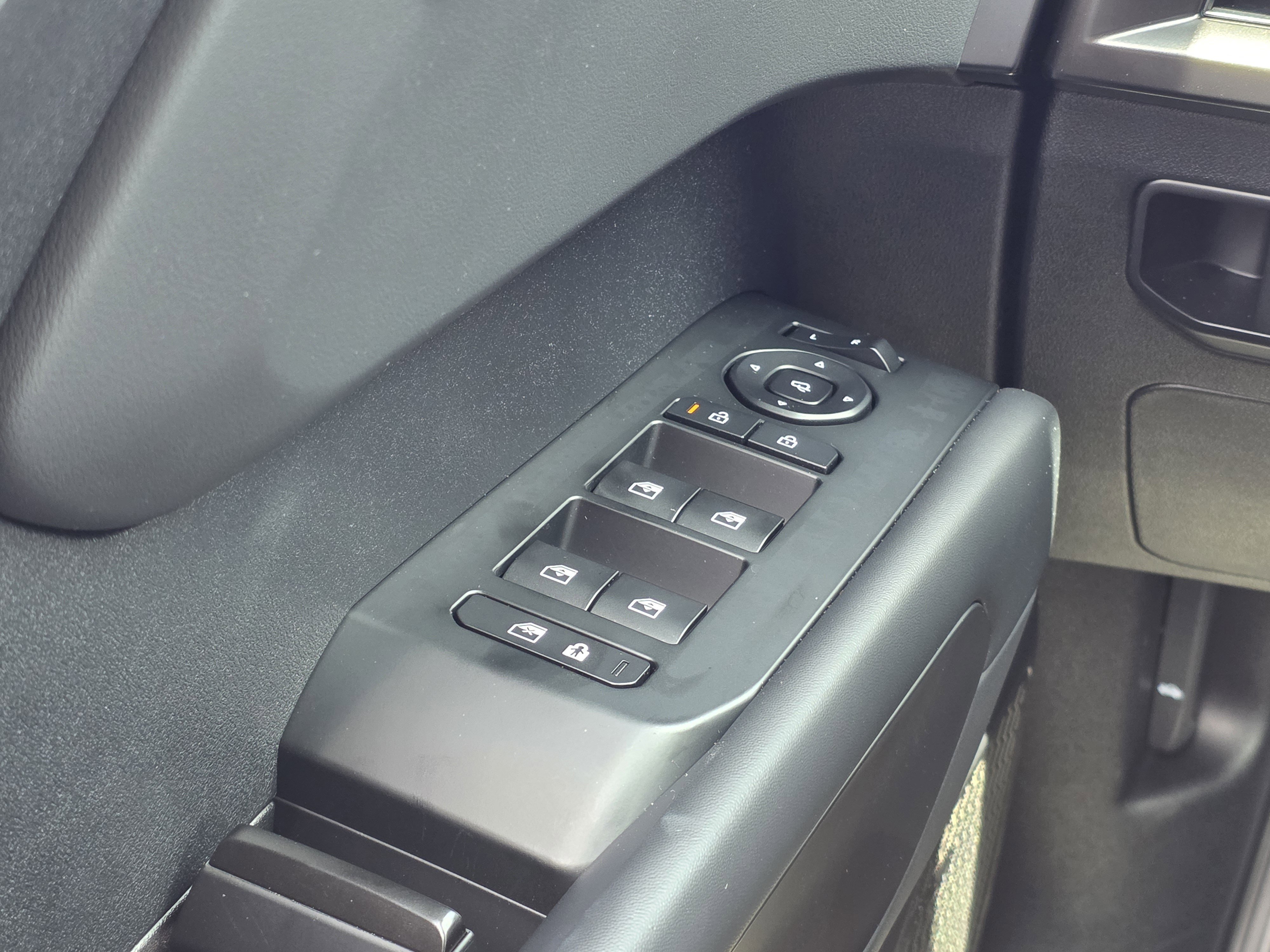 New 2027 Terrain Brown Matte Kia X-Pro SX Prestige image 13