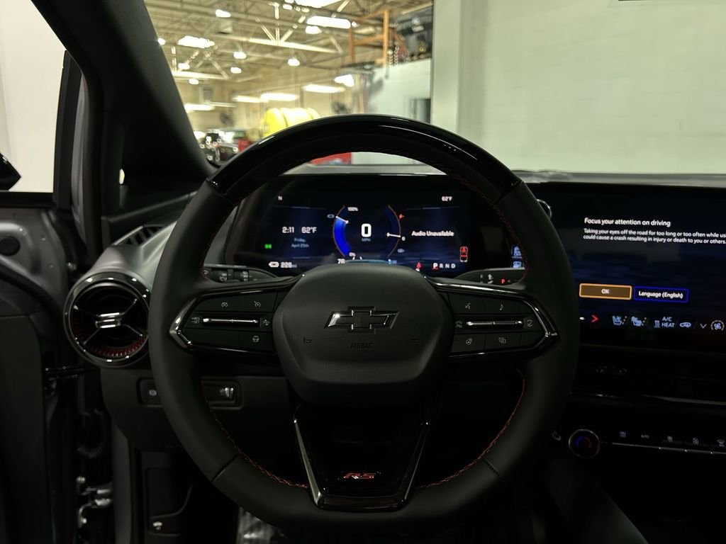 2025 Chevrolet Equinox EV RS - Photo 11