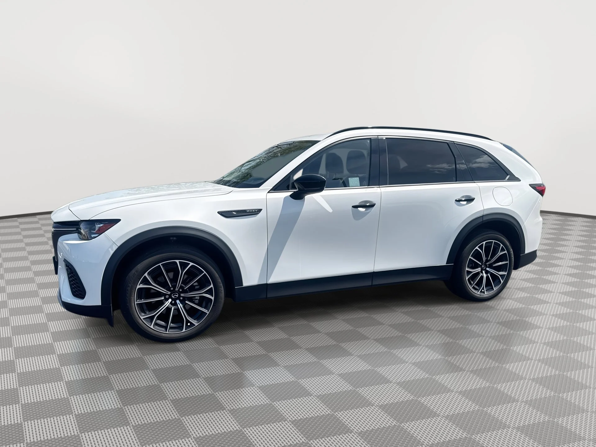 2025 Mazda CX-70 PHEV Premium Package's photo