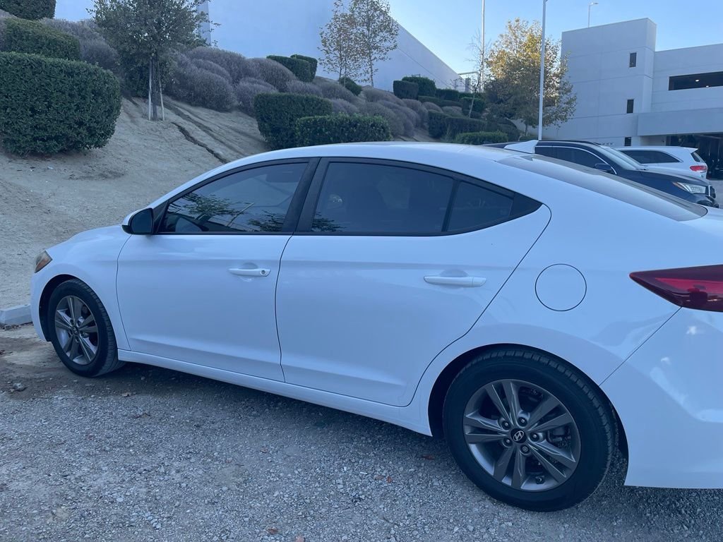 Used 2018 Quartz White Pearl Hyundai SEL image 6