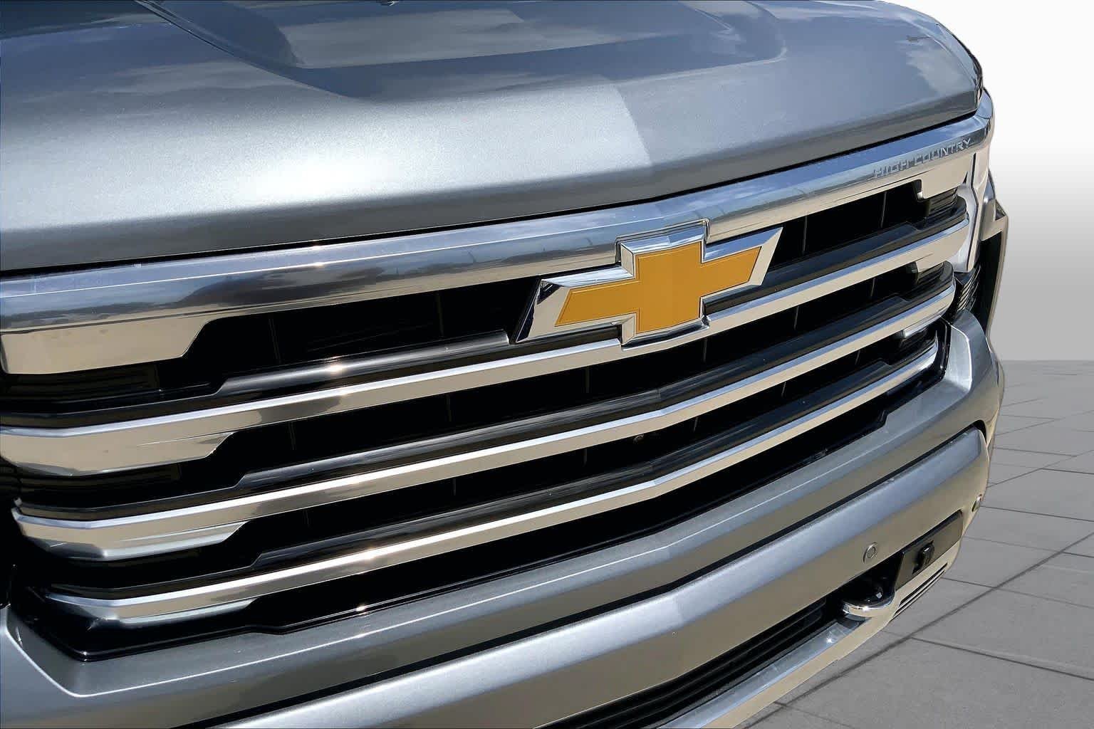 Used 2023 Sterling Gray Metallic Chevrolet High Country image 30