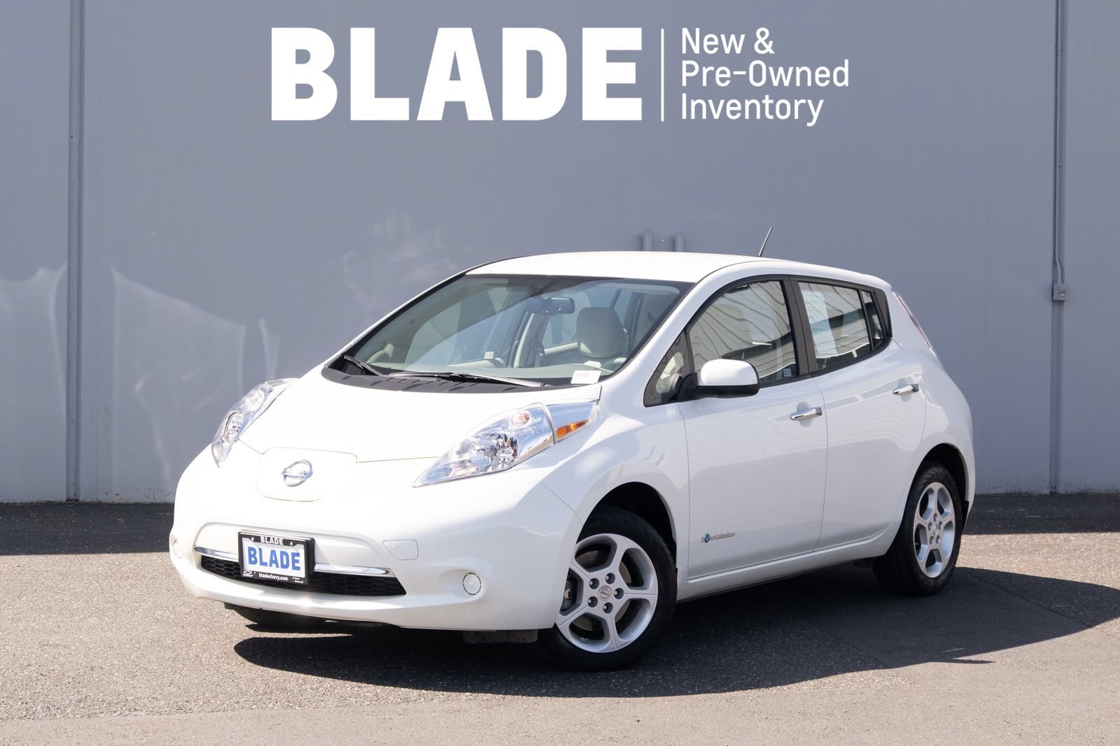 2015 Nissan Leaf SV's photo