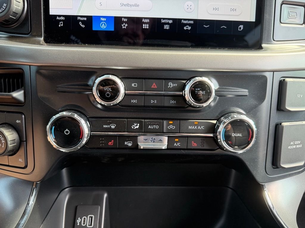 New 2026 Oxford White Ford XLT image 30