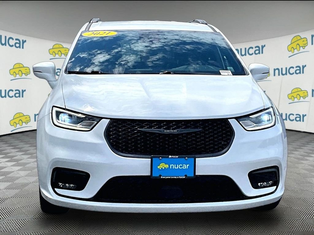 Used 2021 White Chrysler Touring L image 2