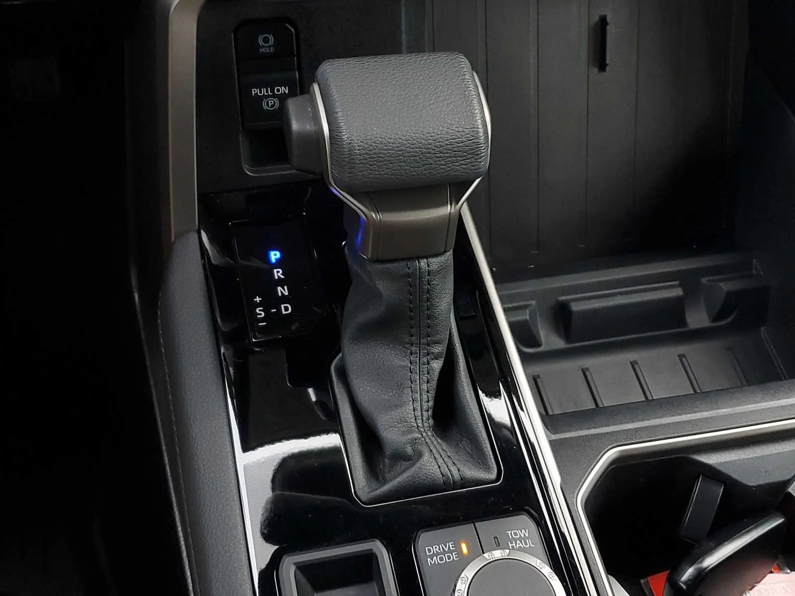 Used 2025 Lunar Rock Toyota Limited image 29