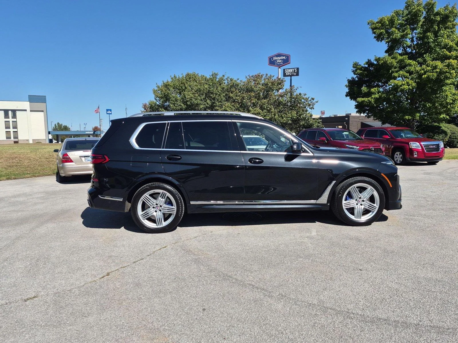 Used 2024 Black Sapphire Metallic BMW ALPINA XB7 image 6