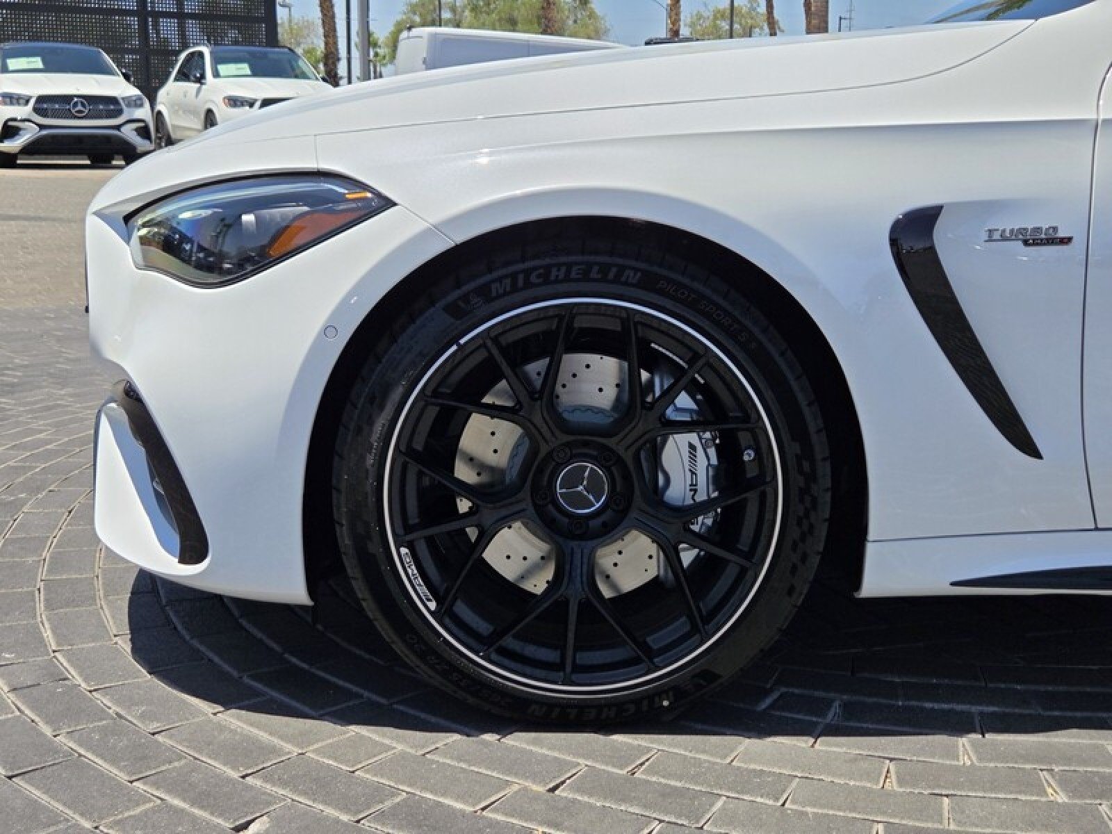New 2026 MANUFAKTUR Moonlight White Metallic Mercedes-Benz AMG® CLE 53 4MATIC+ Coupe image 10