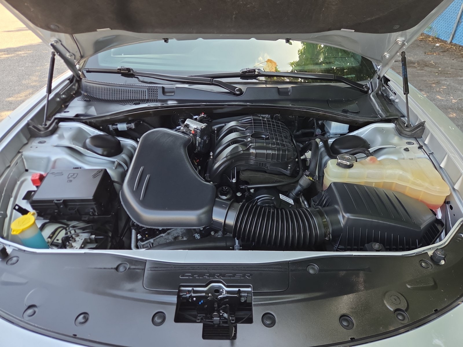 2023 Dodge Charger SXT - Photo 18