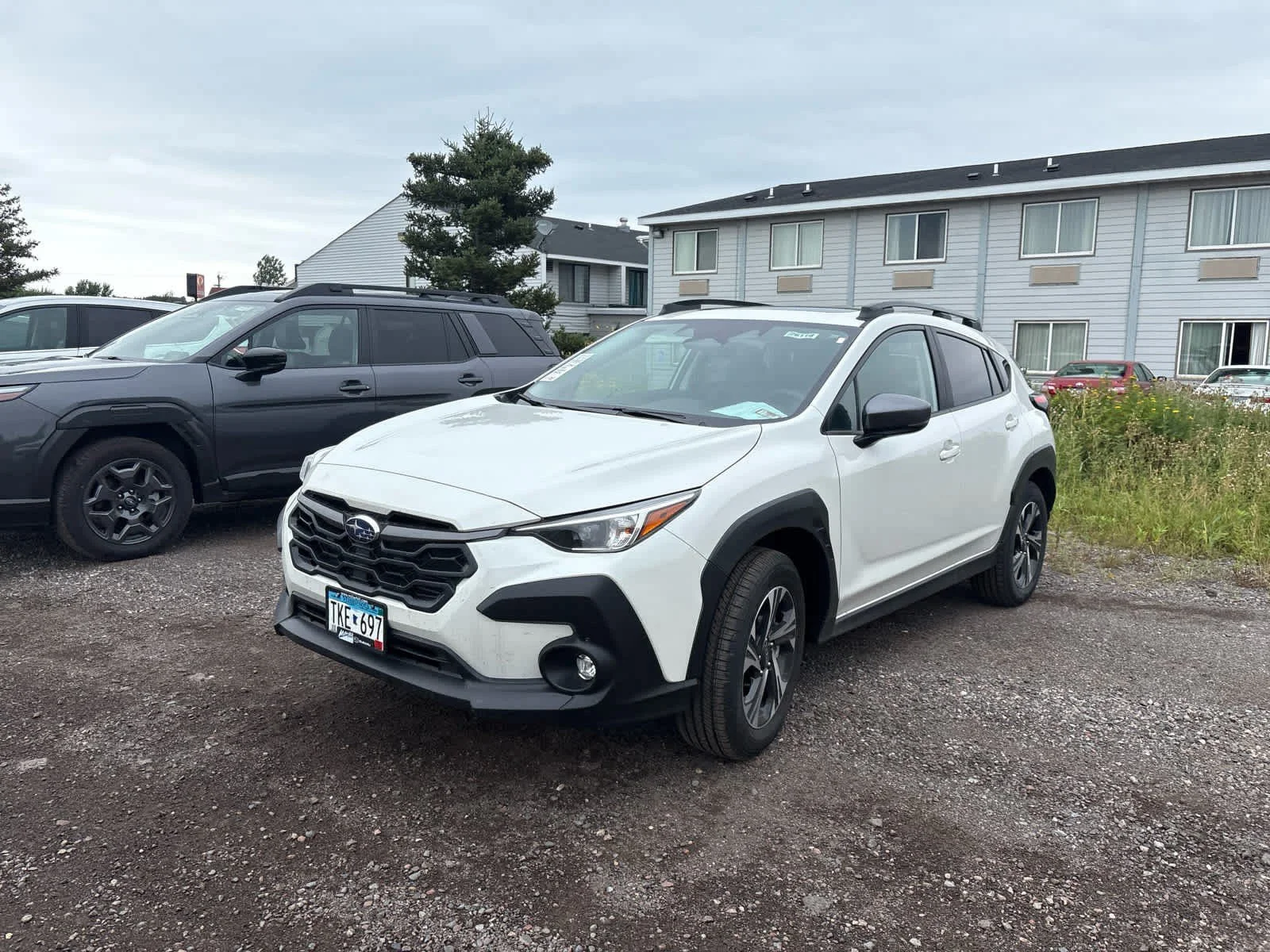 Used 2026 Crystal White Pearl Subaru Premium image 3