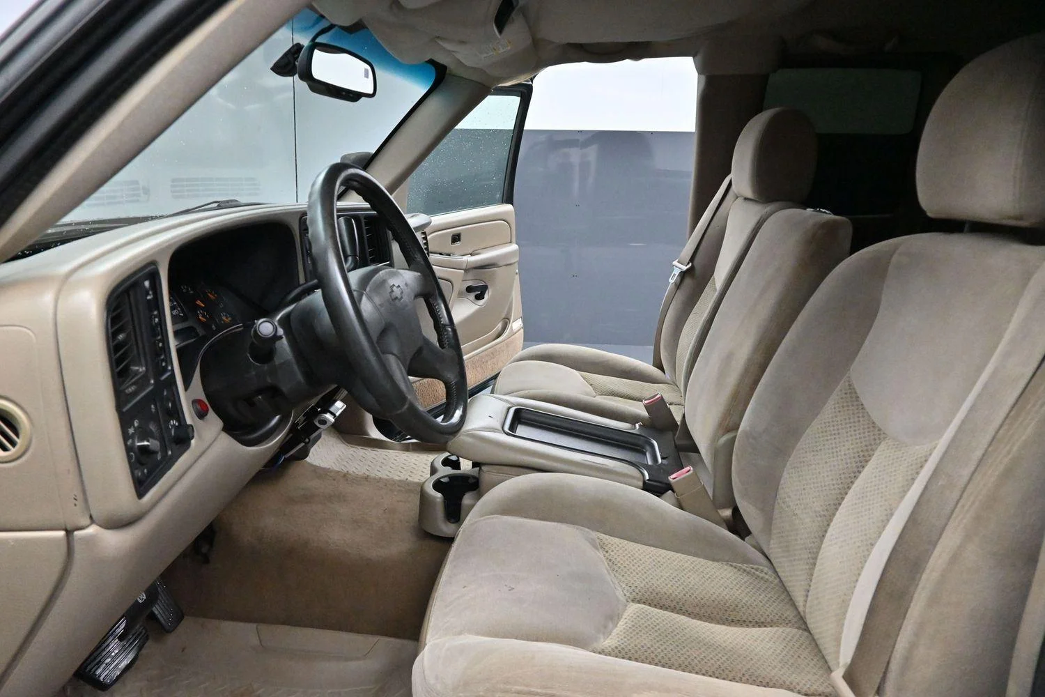 Used 2005 Dark Green Metallic Chevrolet LS image 11
