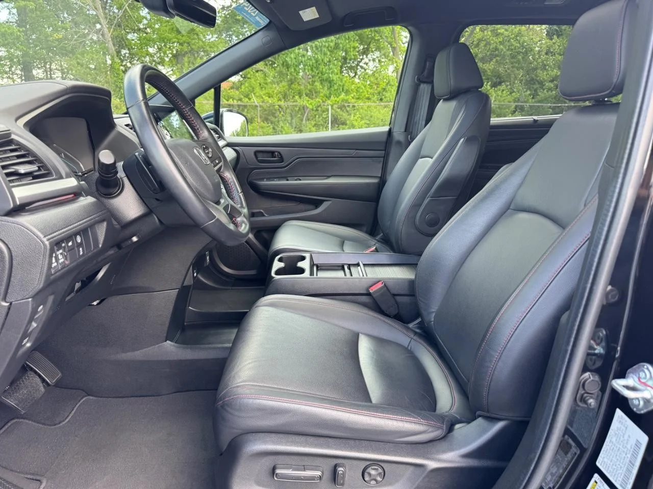 2024 Honda Odyssey SPORT - Photo 18