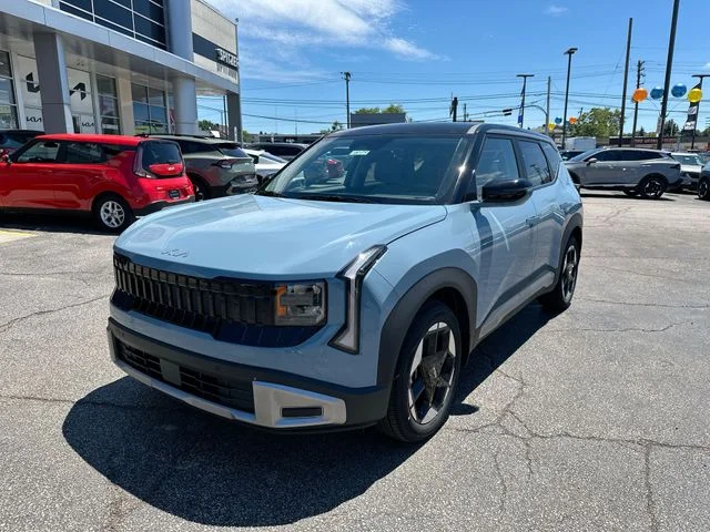 New 2027 Frost Blue / Black Roof Kia S image 11