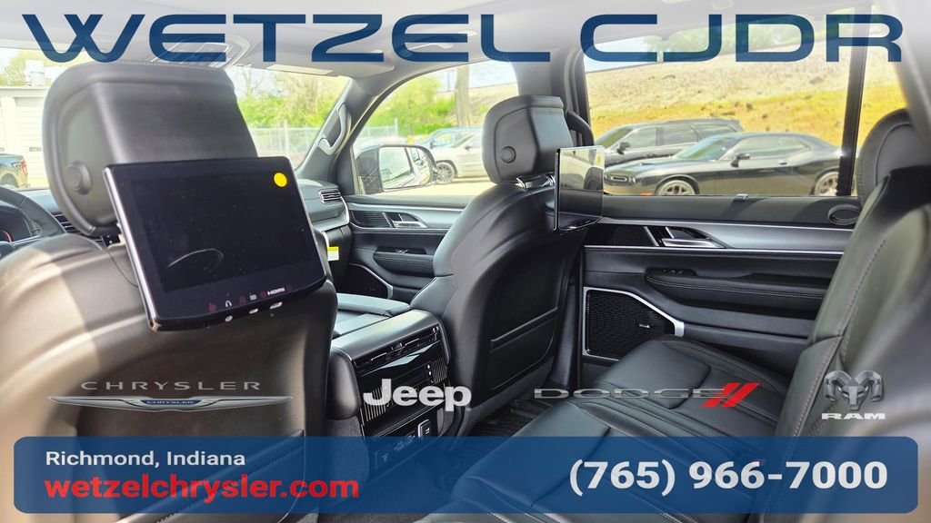 New 2026 Fathom Blue Pearl-Coat Exterior Paint (Late Availability) Jeep Limited Altitude image 37