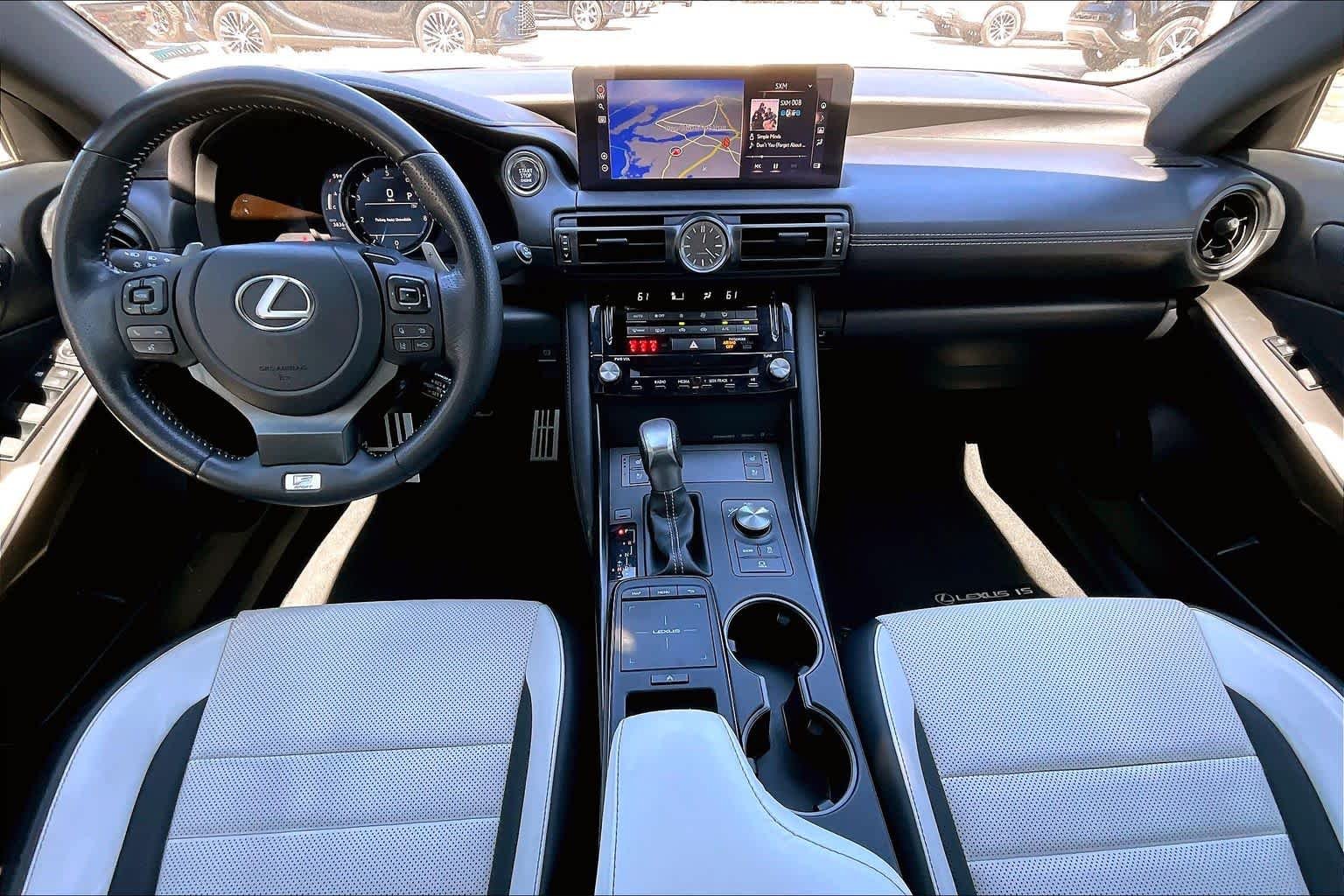 2023 Lexus IS 350 F SPORT - Photo 16