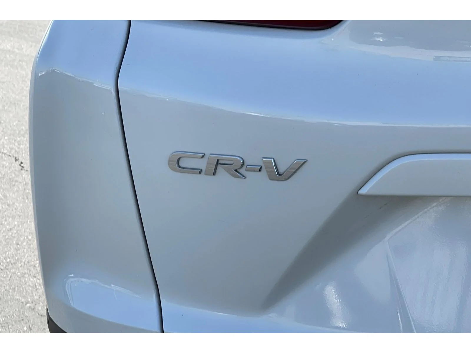 Used 2018 White Diamond Pearl Honda EX-L image 17