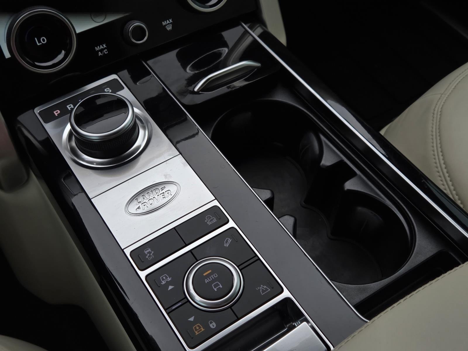 Used 2022 Santorini Black Metallic Land Rover Westminster image 27
