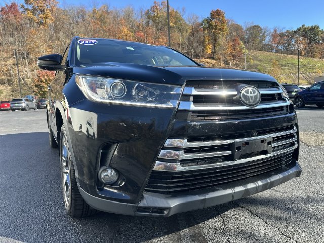 Used 2017 Black Toyota Limited Platinum image 19
