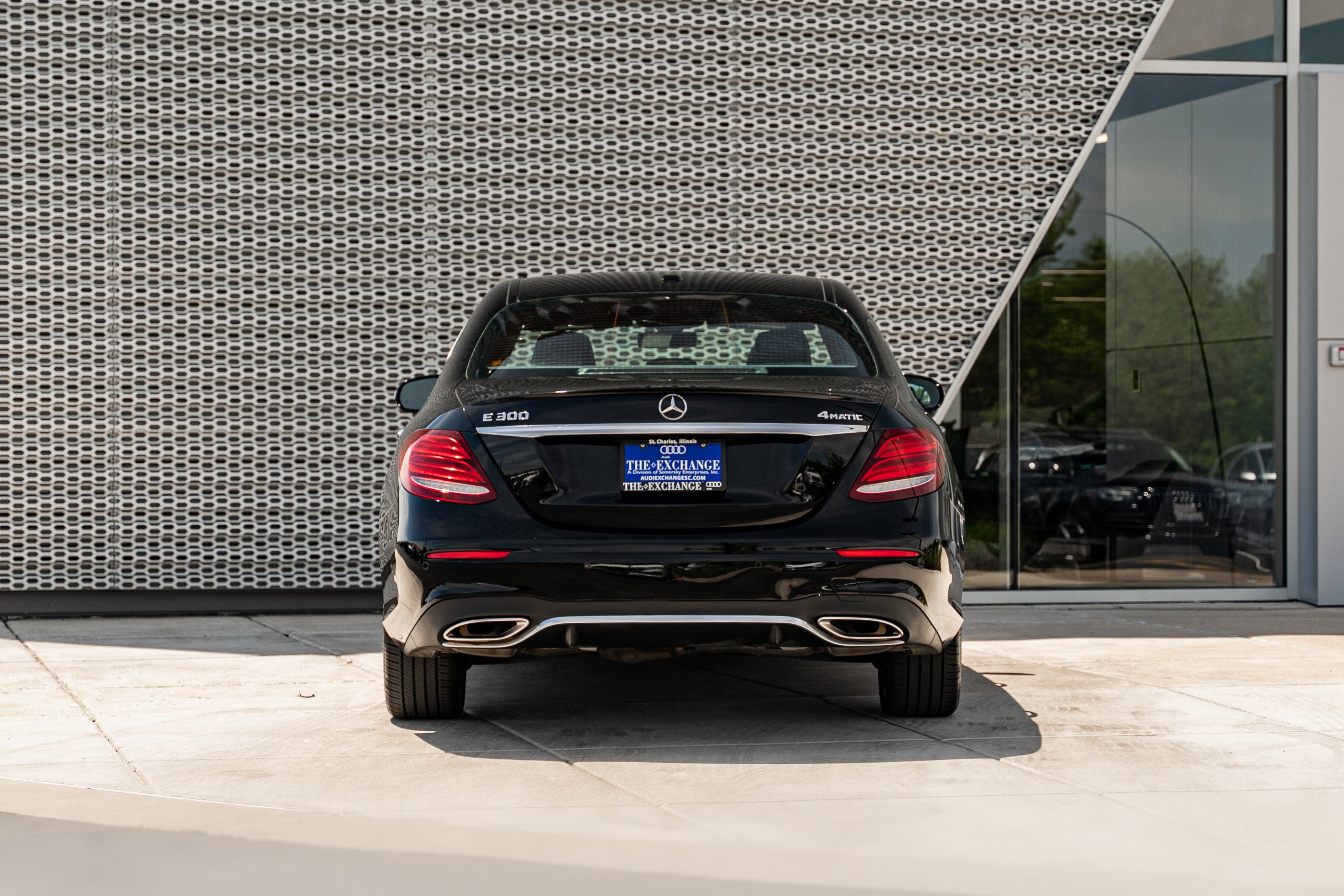 Used 2018 Black Mercedes-Benz E 300 image 31