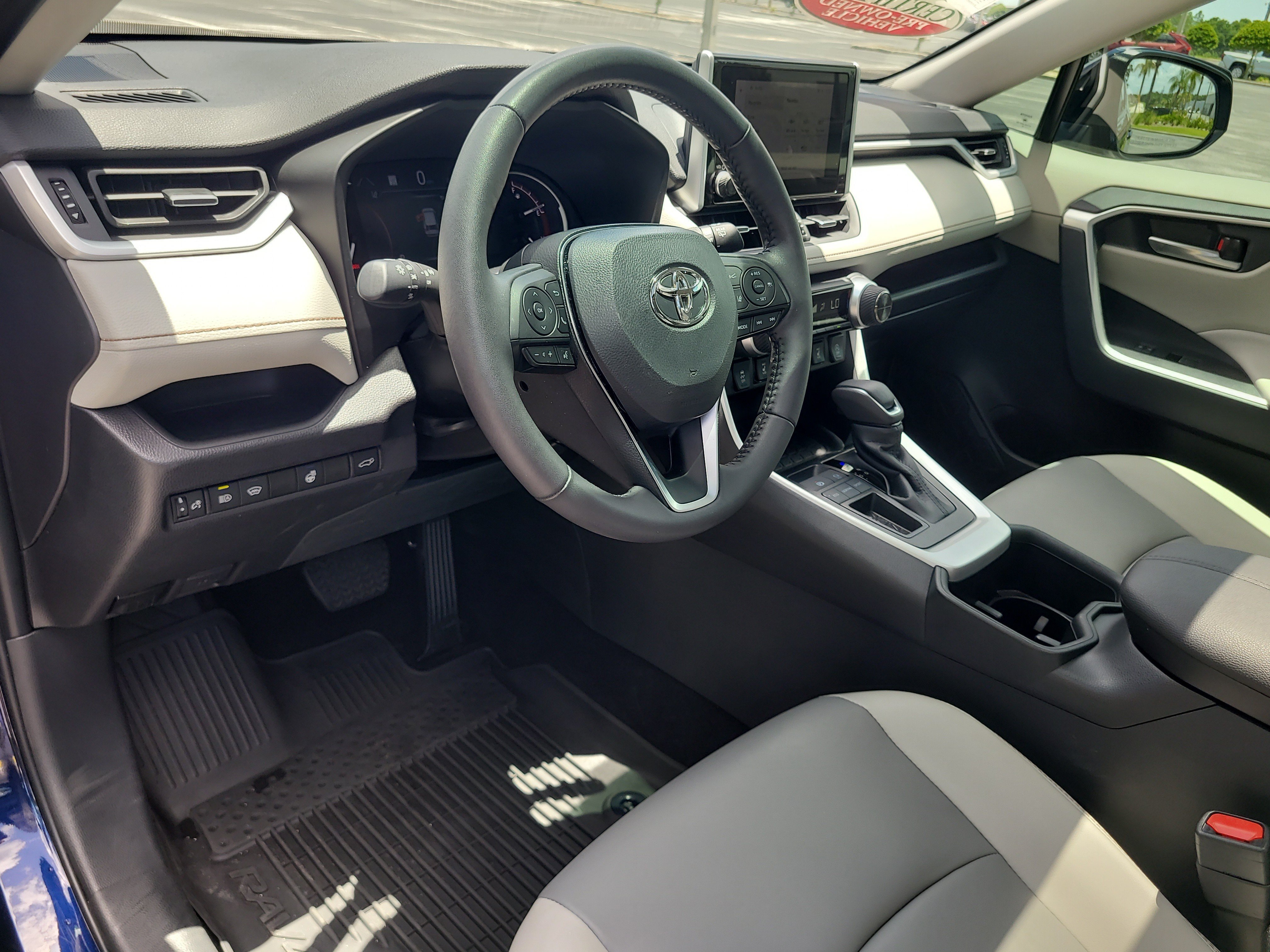 Used 2025 Blueprint Toyota XLE Premium image 19