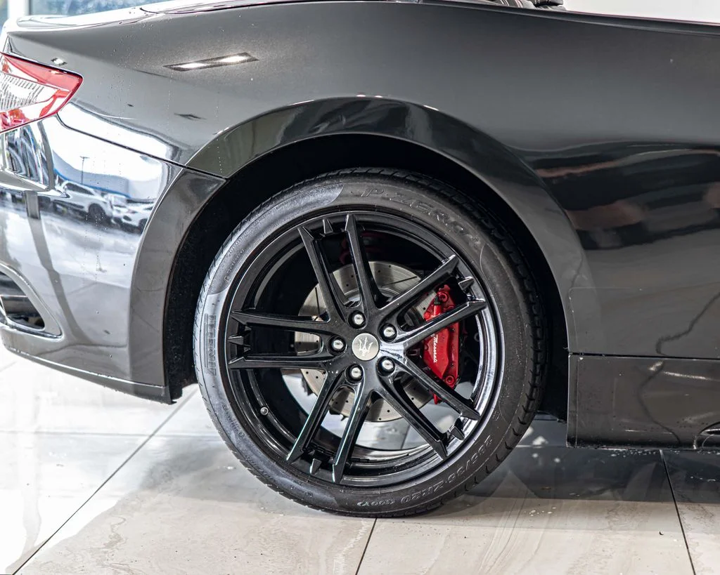 Used 2015 Black Maserati Sport image 11