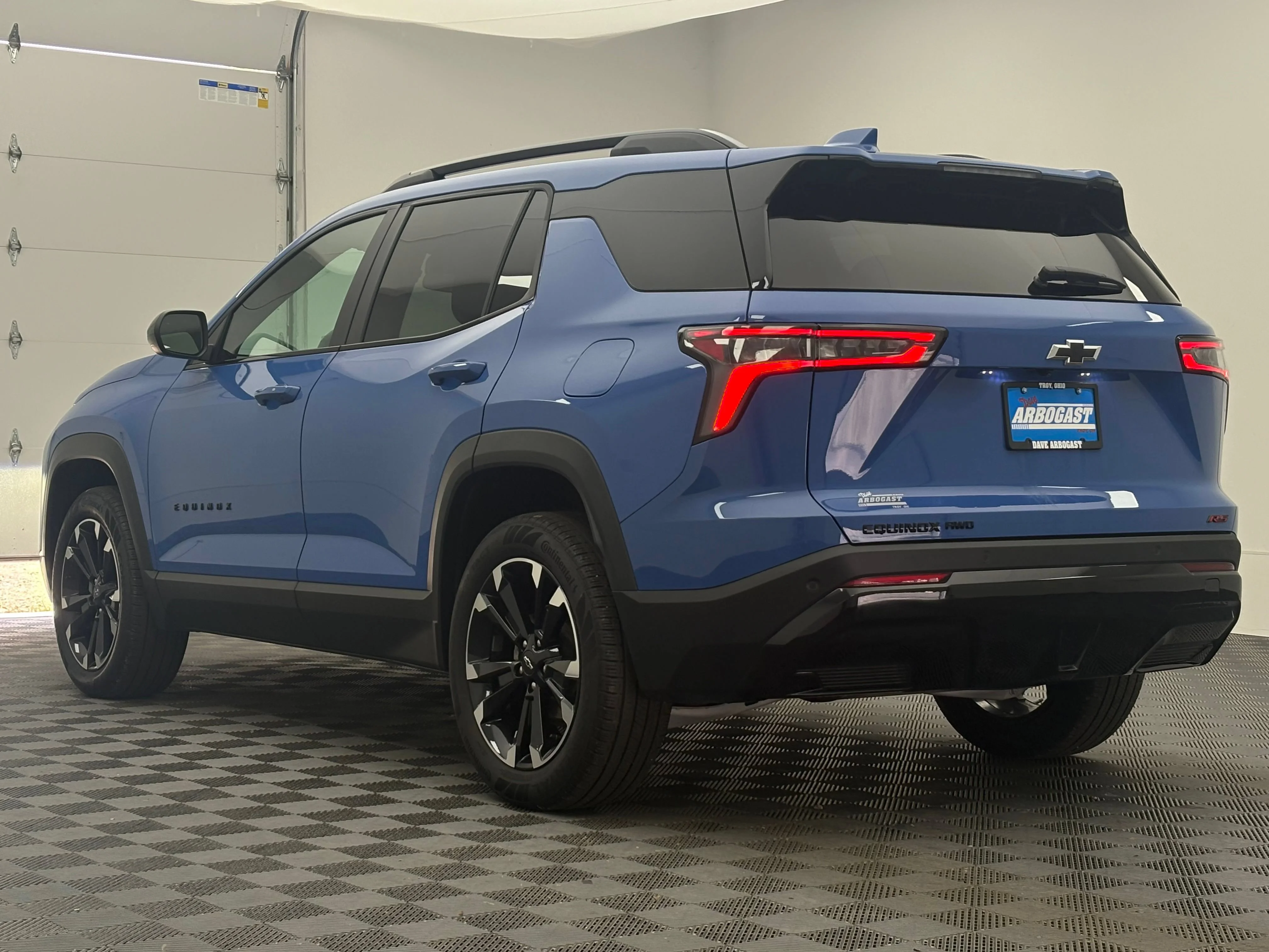 Used 2025 Reef Blue Metallic Chevrolet RS image 10