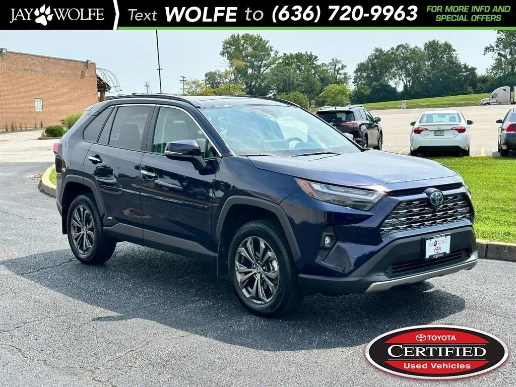 Used 2024  Toyota Limited image 1