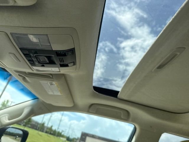 Used 2022 Black Lexus 460 image 9