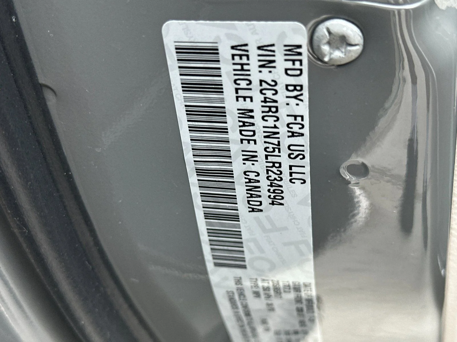 Used 2020 Ceramic Gray Clearcoat Chrysler Limited image 28