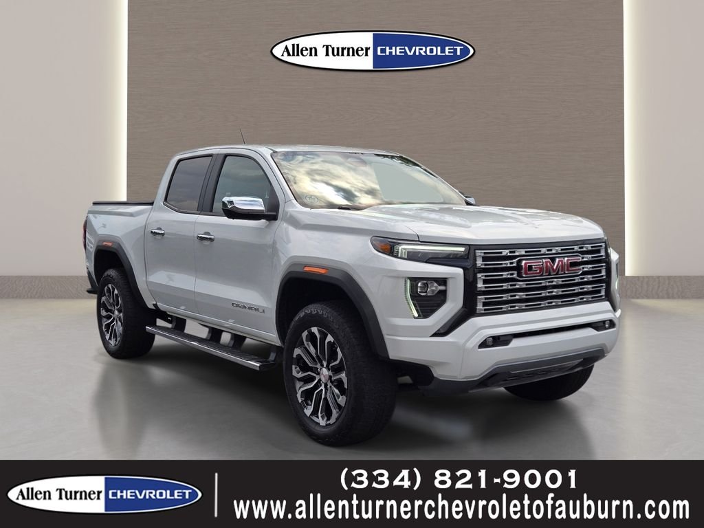 Used 2024 White GMC Denali image 1