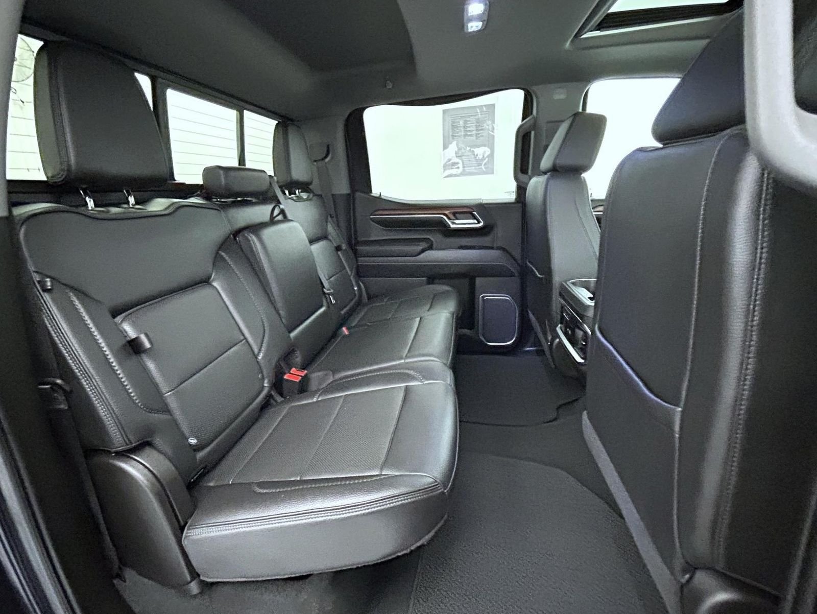 Used 2023 Silver GMC Denali image 18