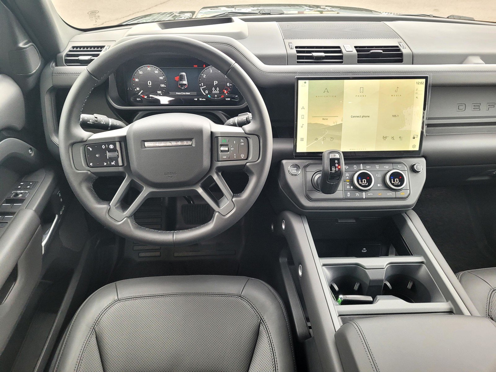New 2026 Santorini Black Land Rover X-Dynamic SE image 15