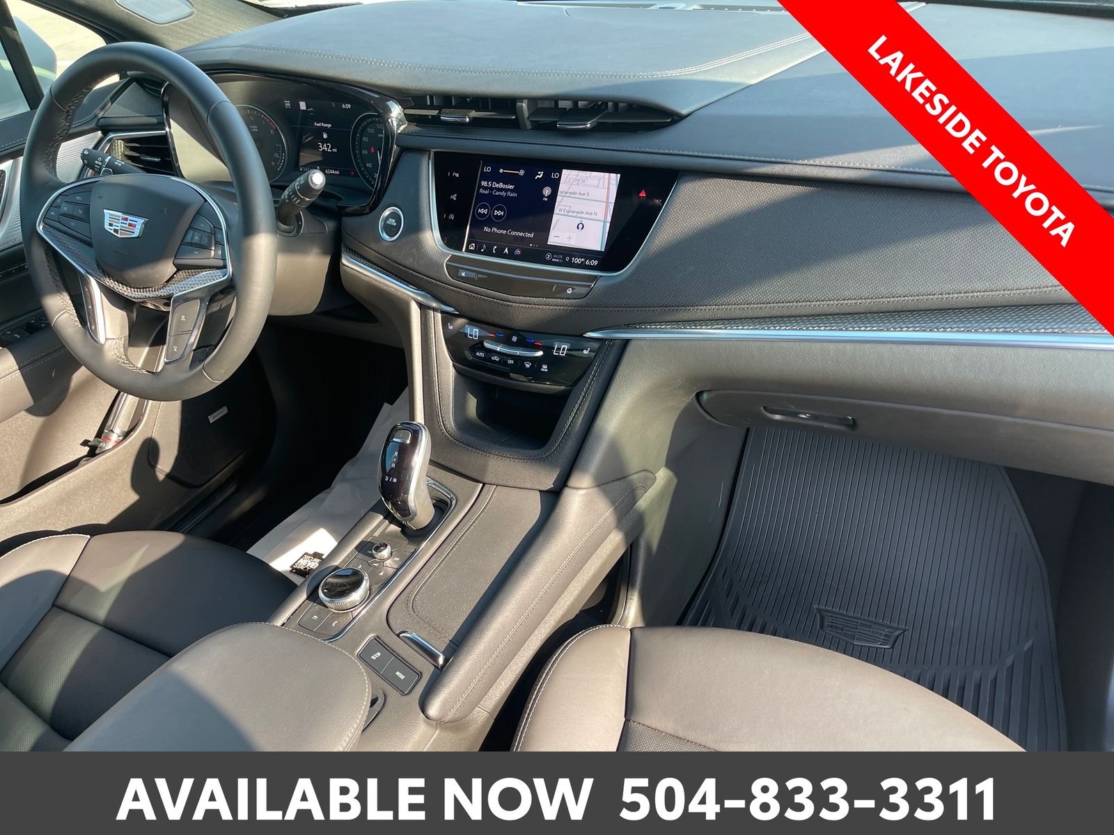 Used 2025 White Cadillac Sport image 15