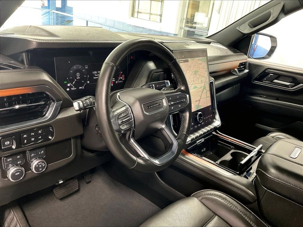 Used 2025 White GMC Denali image 8