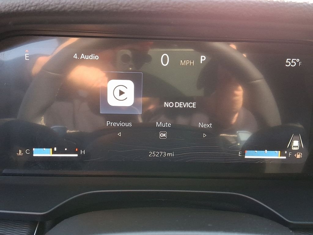 Used 2023 Silver Jeep Altitude X image 21