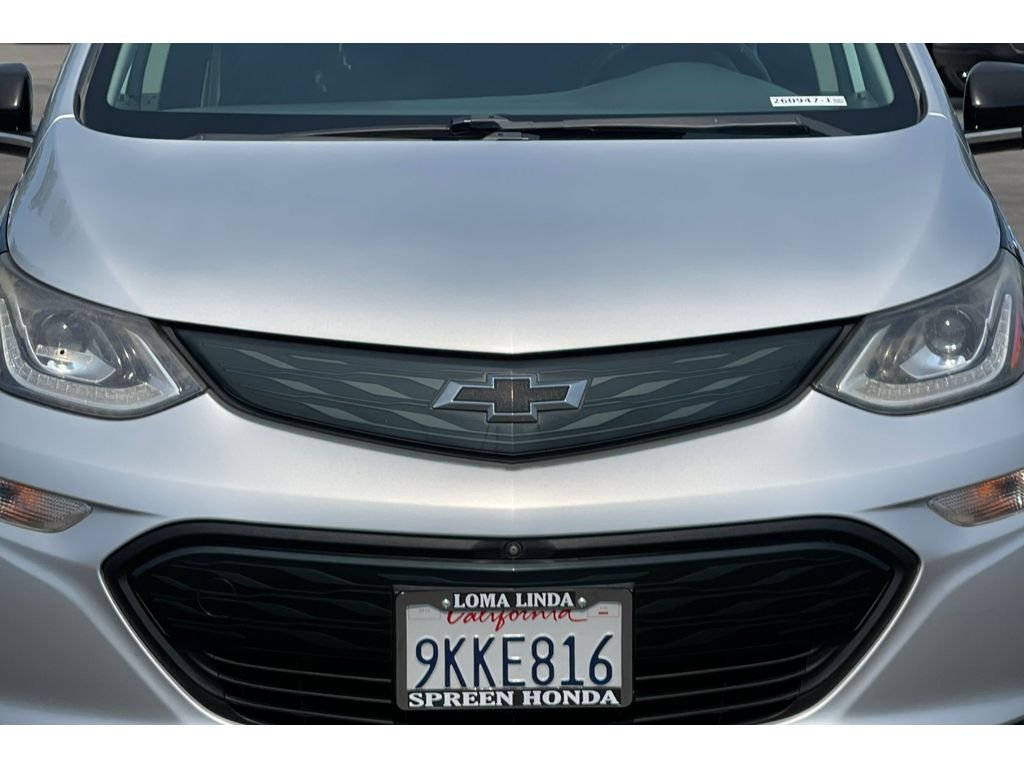Used 2017 Silver Ice Metallic Chevrolet Premier image 42