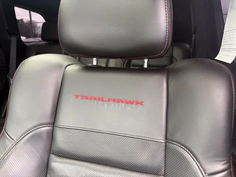 Used 2018 Black Jeep Trailhawk image 5