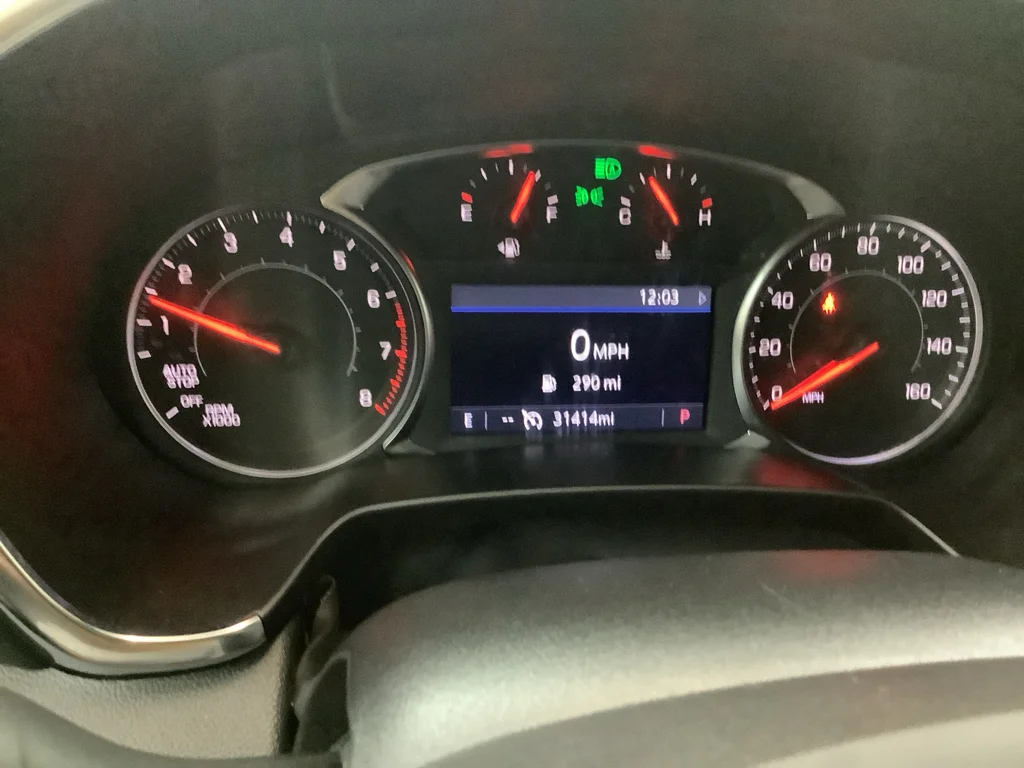 Used 2025 Sterling Gray Metallic Chevrolet LT image 17