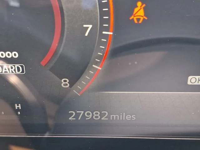 Used 2025 Gray Nissan SR image 17
