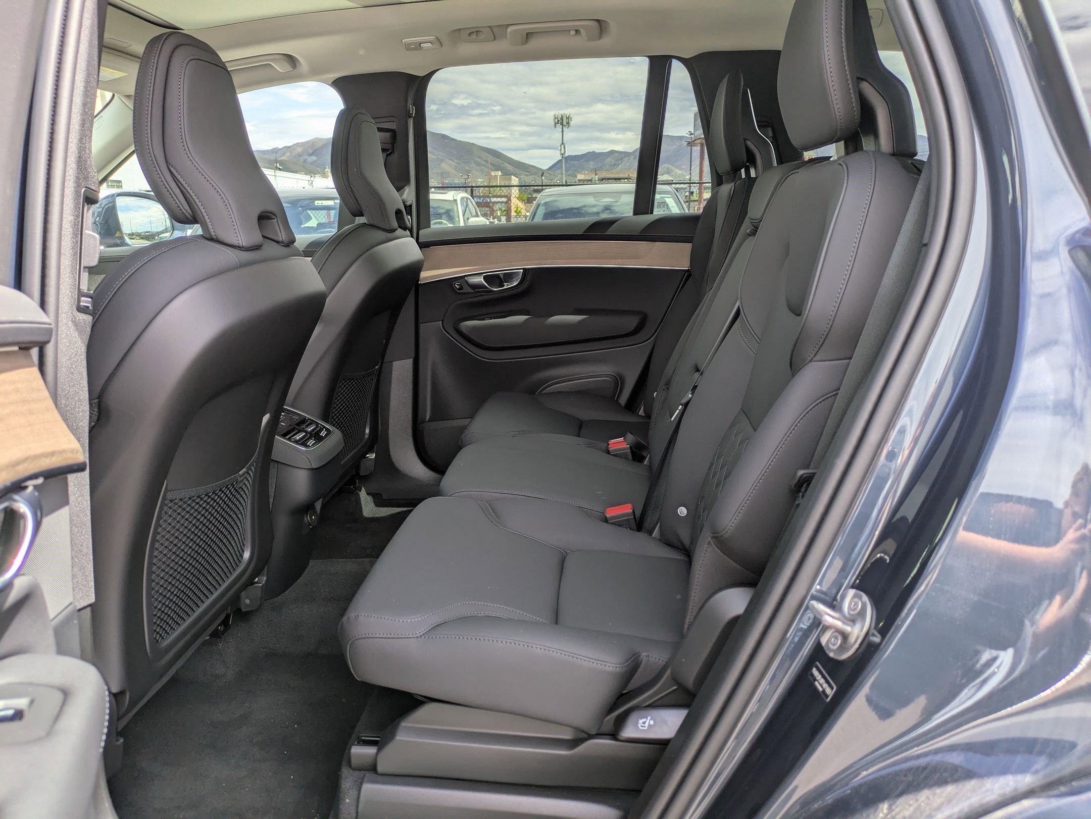 New 2026 Denim Blue Volvo Core image 15