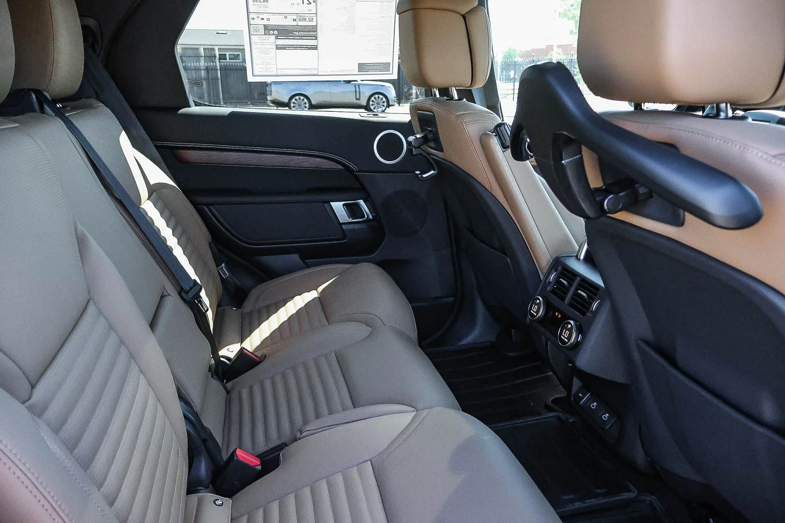 New 2026 Carpathian Grey Land Rover Dynamic SE image 20