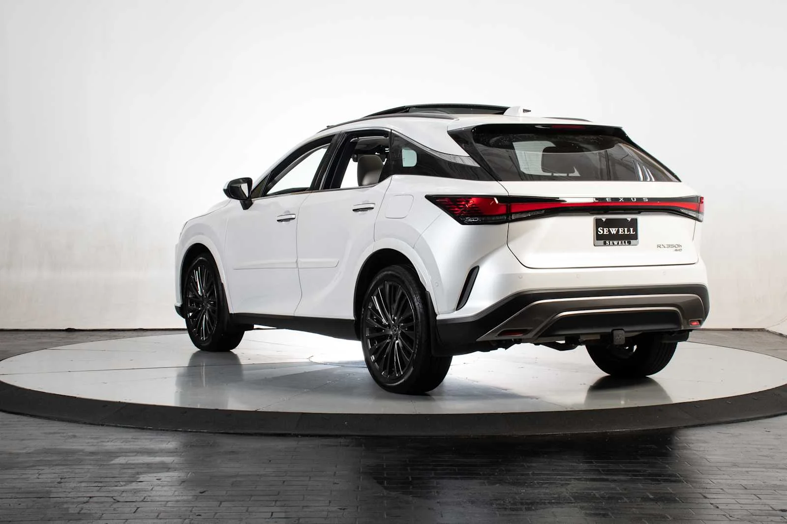 Certified Used 2026 EMINENT WHITE PEARL Lexus Luxury image 4
