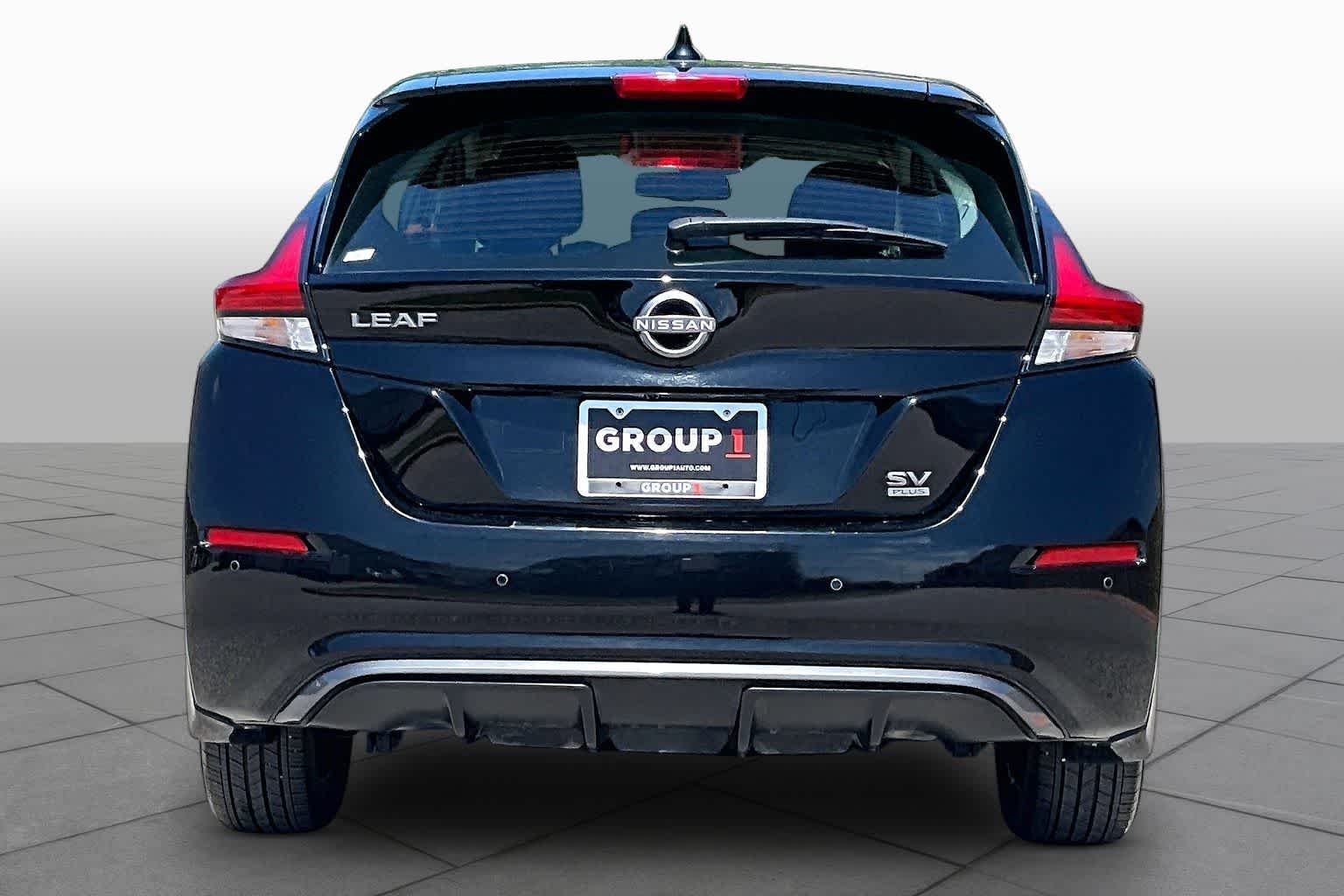Used 2025 Super Black Nissan SV PLUS image 4