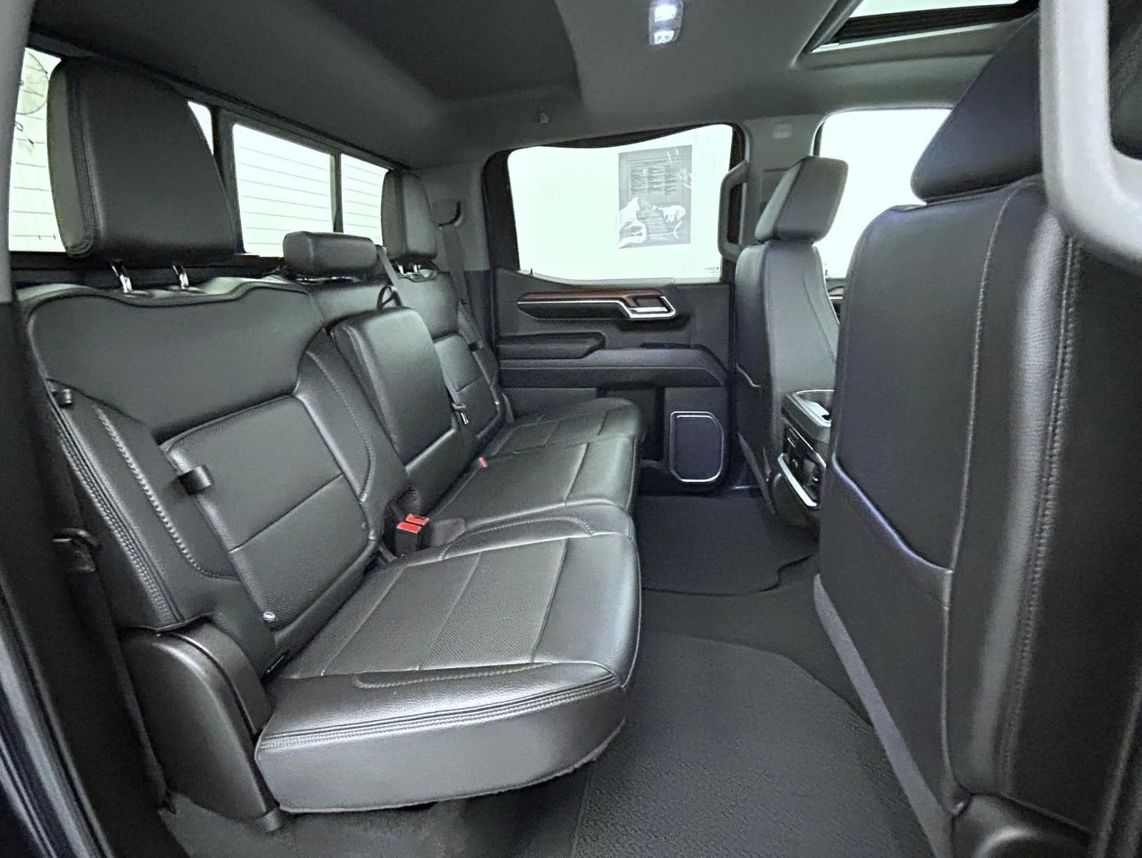 Used 2023 Silver GMC Denali image 18