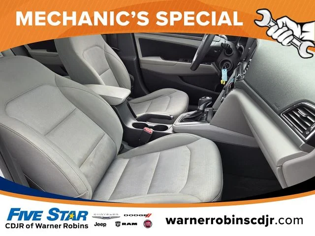 Used 2017 White Hyundai SE image 16