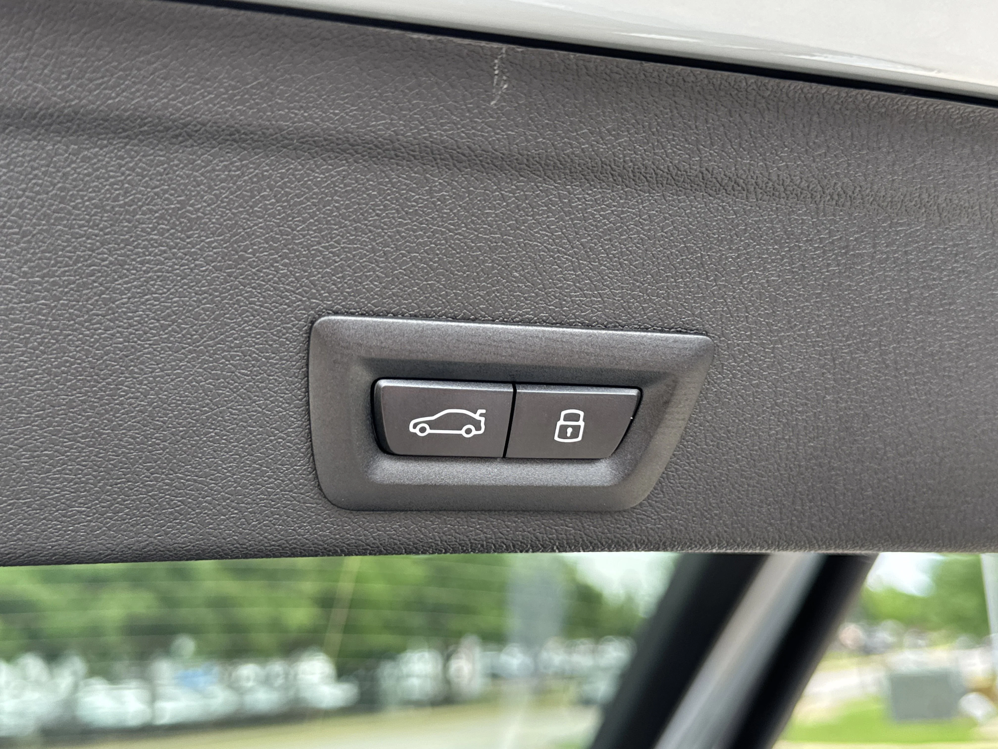 New 2027 0C4P Brooklyn Grey Metallic BMW xDrive40i image 25