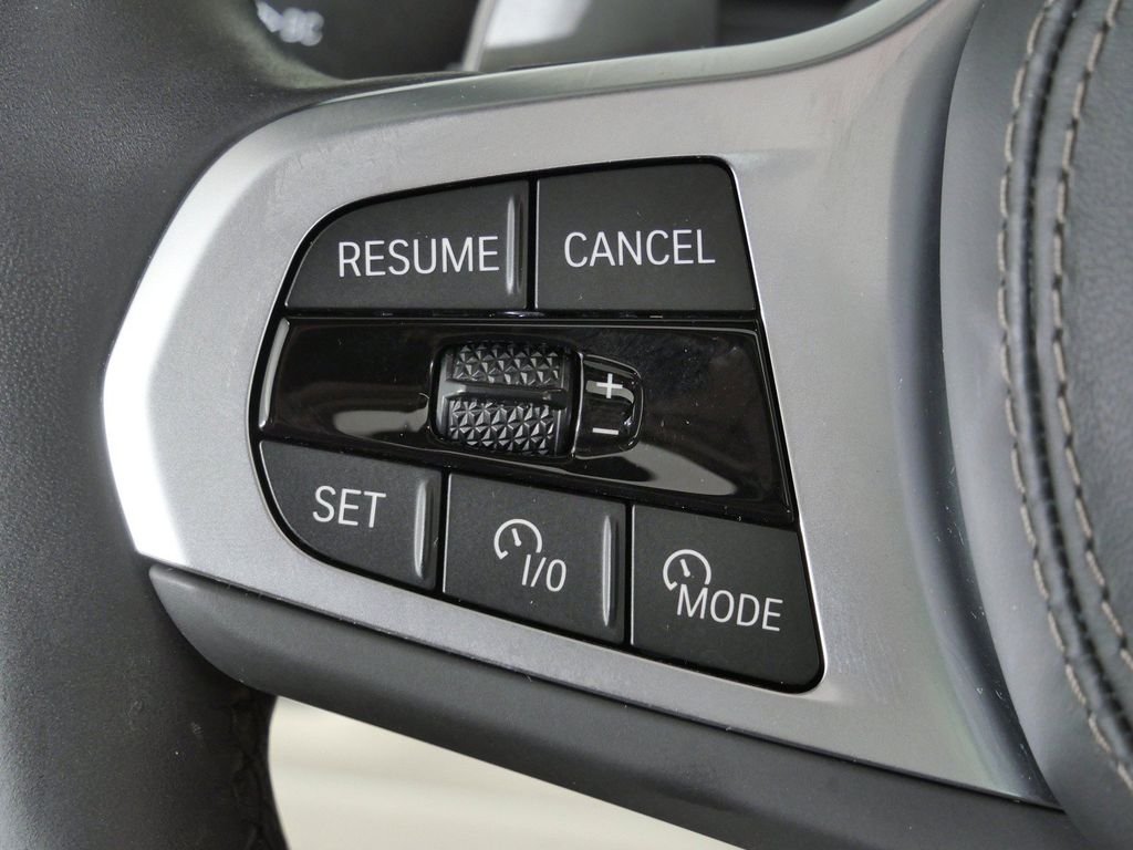 Certified Used 2025 Black Sapphire Metallic BMW xDrive40i image 46