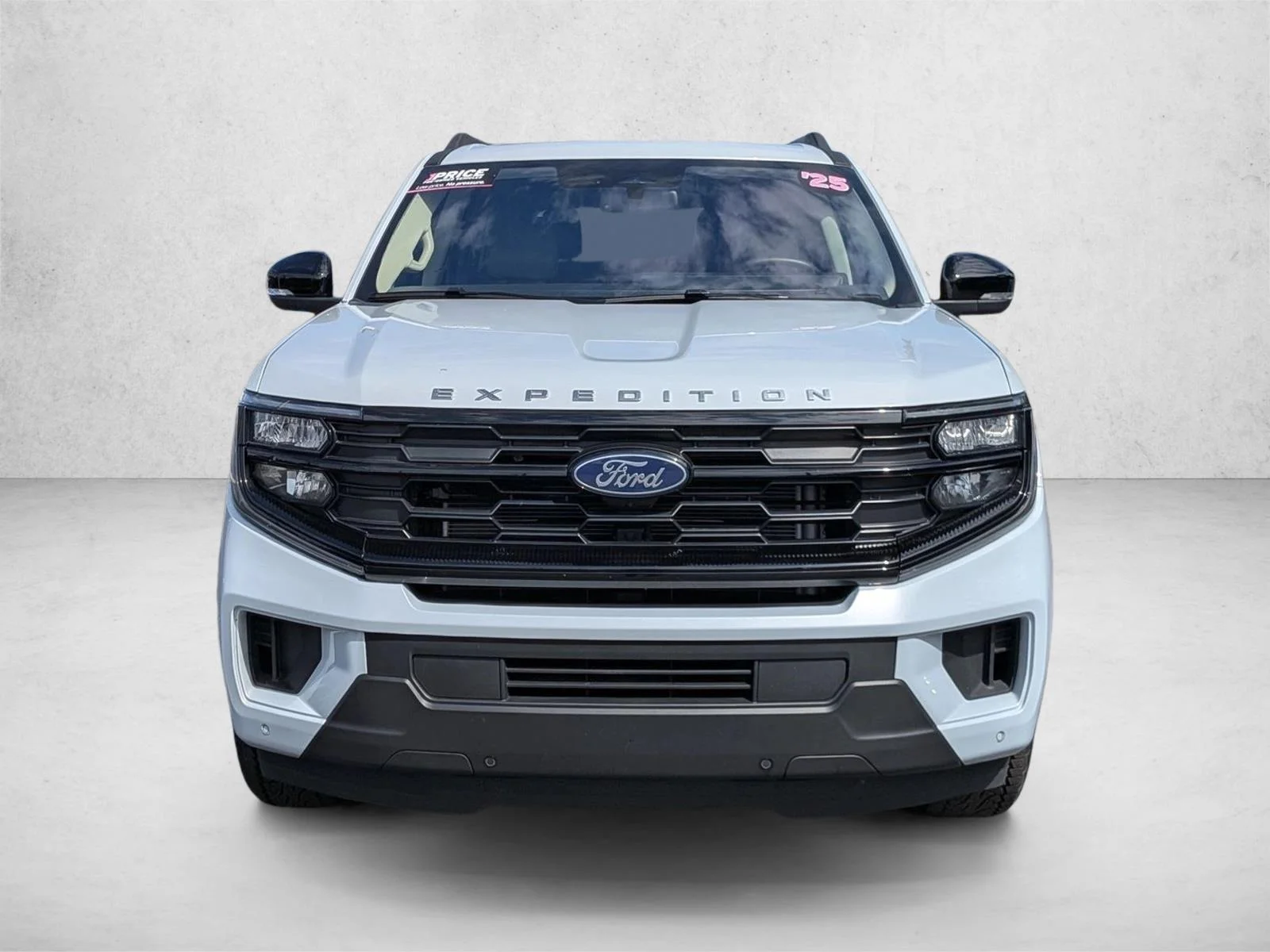 Used 2025 Space Silver Metallic Ford Active image 2