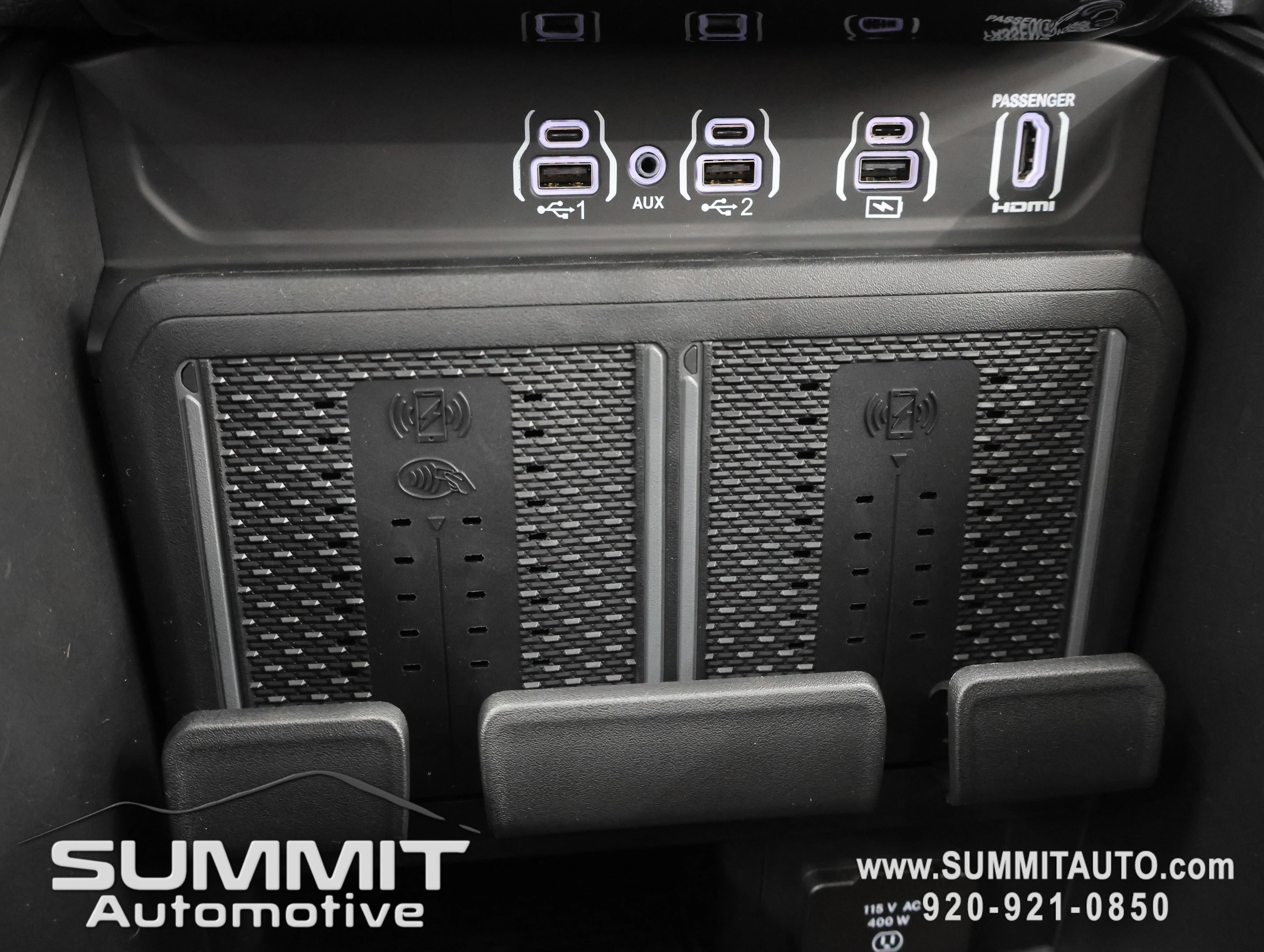 New 2026 Serrano-Green Metallic Exterior Paint RAM Laramie image 59