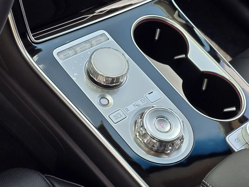 New 2027 Silver Genesis 2.5T image 16